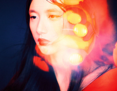 В Петербурге зацвели сакура, тюльпаны и форзиция